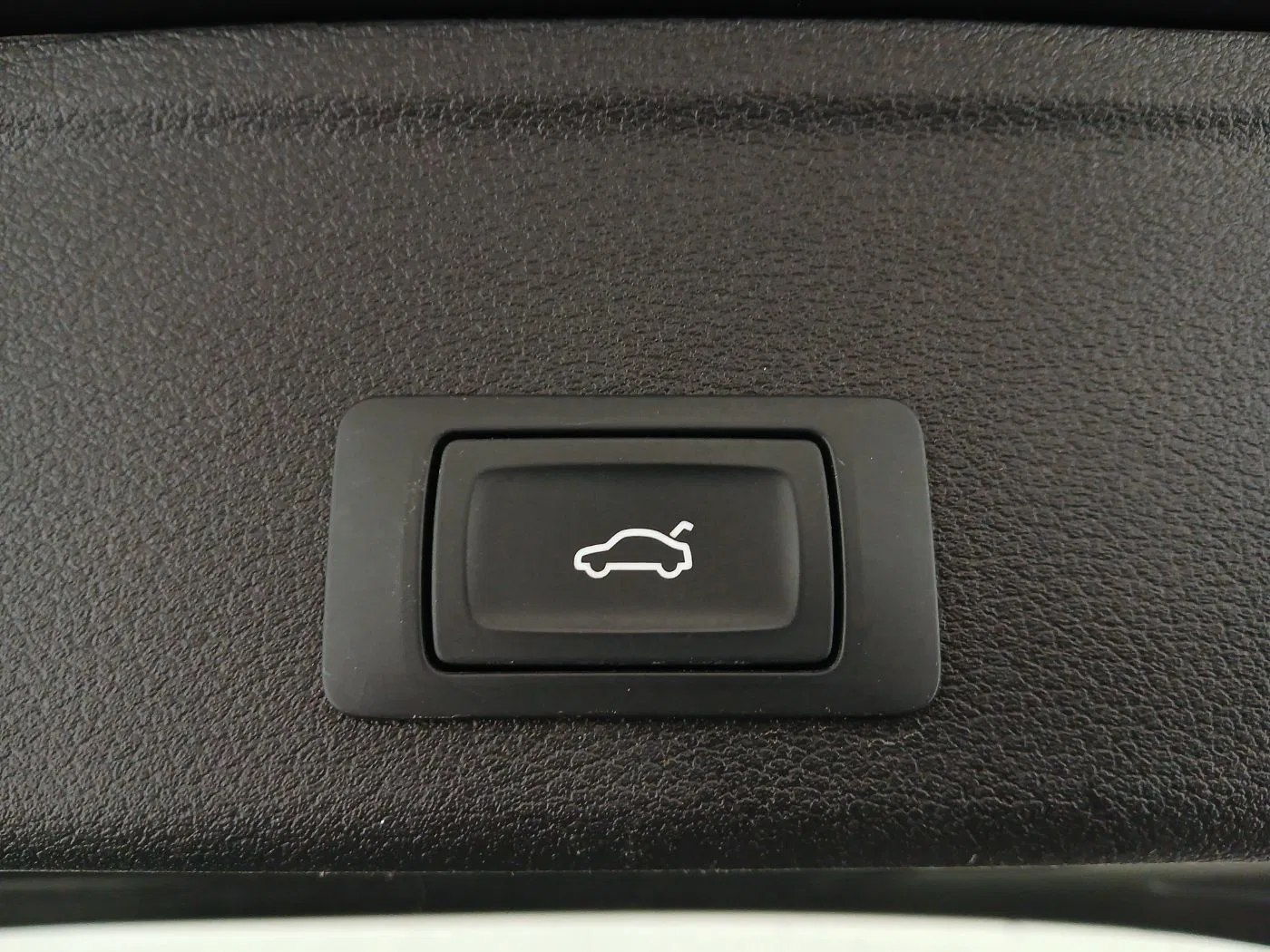 Audi A4 Avant 2.0 TFSI sport | Bild 27 von 27