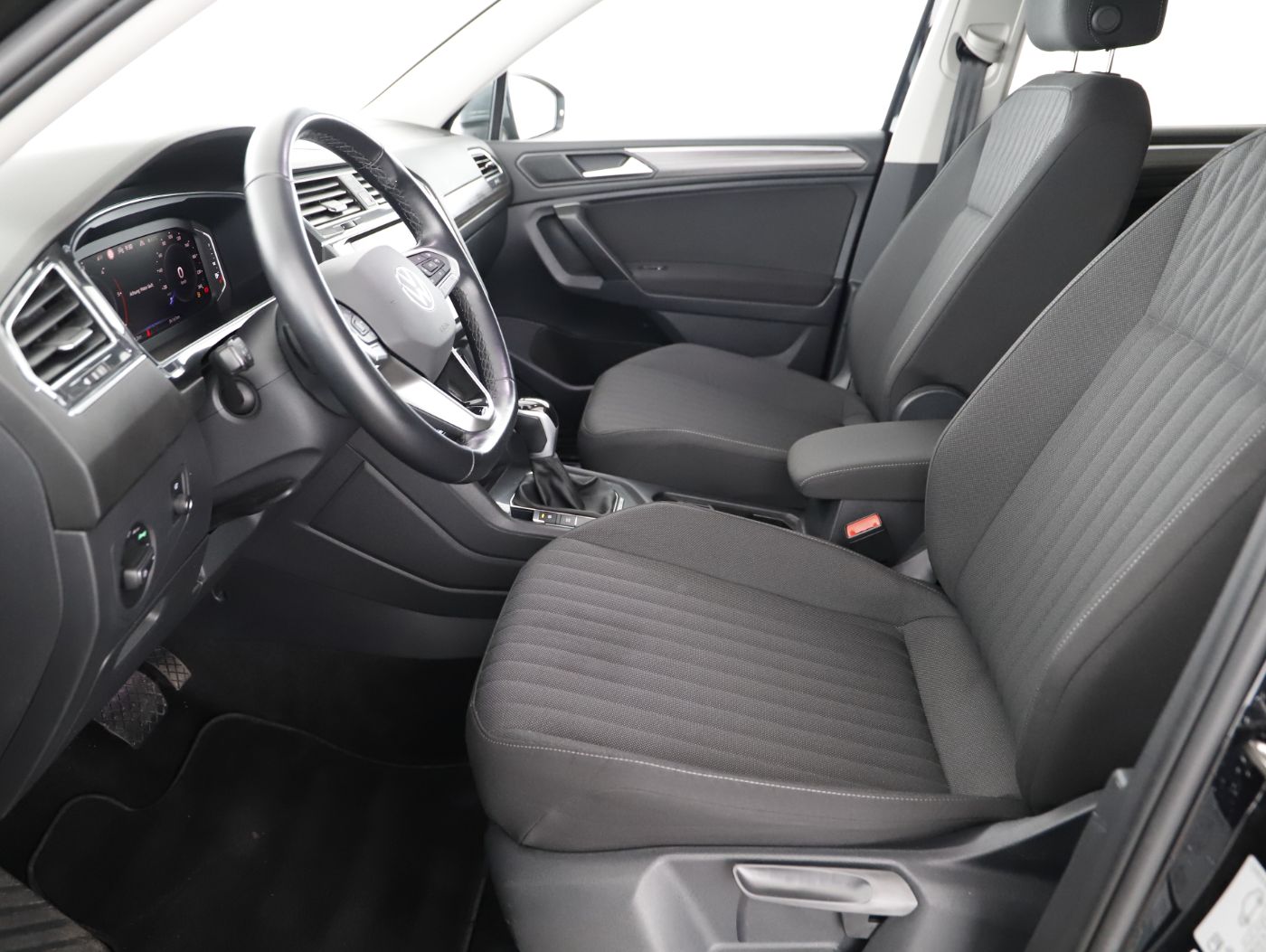 VW Tiguan Allspace 2.0 TDI 4M | Bild 10 von 24