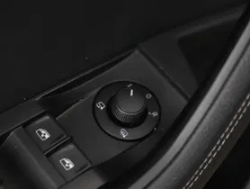 Skoda Superb Combi 2.0 TDI Style DSG | Thumbnail 9 von 28