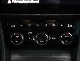 Skoda Superb Combi 2.0 TDI Style DSG | Thumbnail 21 von 28
