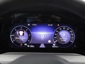 VW Golf VIII Var 2.0TDI Life DSG | Thumbnail 16 von 23