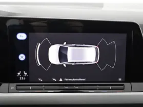 VW Golf VIII Var 2.0TDI Life DSG | Thumbnail 19 von 23