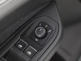 VW Golf VIII Var 2.0TDI Life DSG | Thumbnail 9 von 23