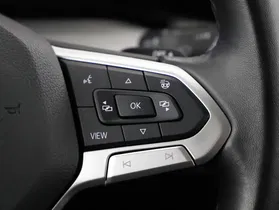 VW Golf VIII Var 2.0TDI Life DSG | Thumbnail 15 von 23