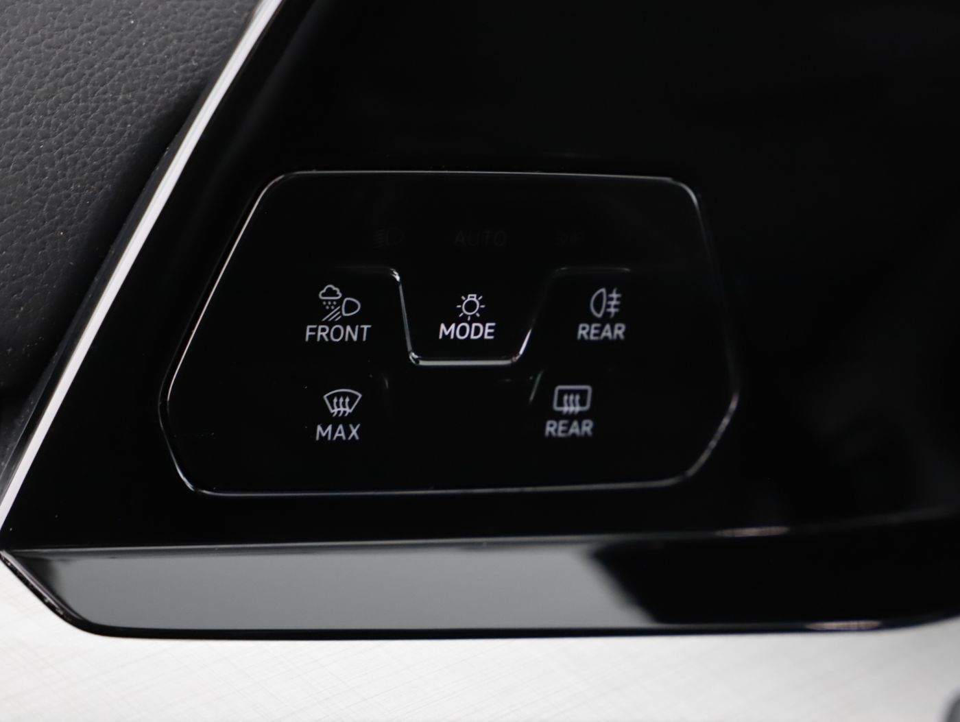 VW Golf VIII Var 2.0TDI Life DSG | Bild 10 von 23