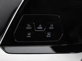 VW Golf VIII Var 2.0TDI Life DSG | Thumbnail 10 von 23