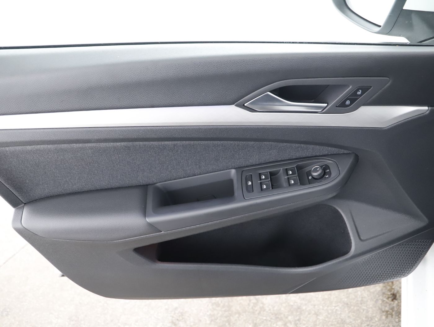 VW Golf VIII Var 2.0TDI Life DSG | Bild 7 von 22