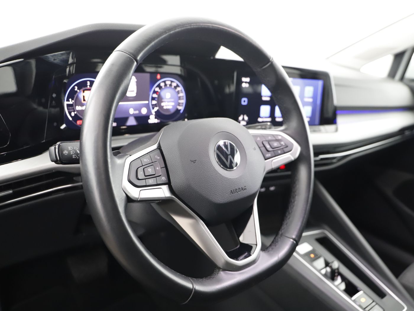 VW Golf VIII Var 2.0TDI Life DSG | Bild 11 von 22