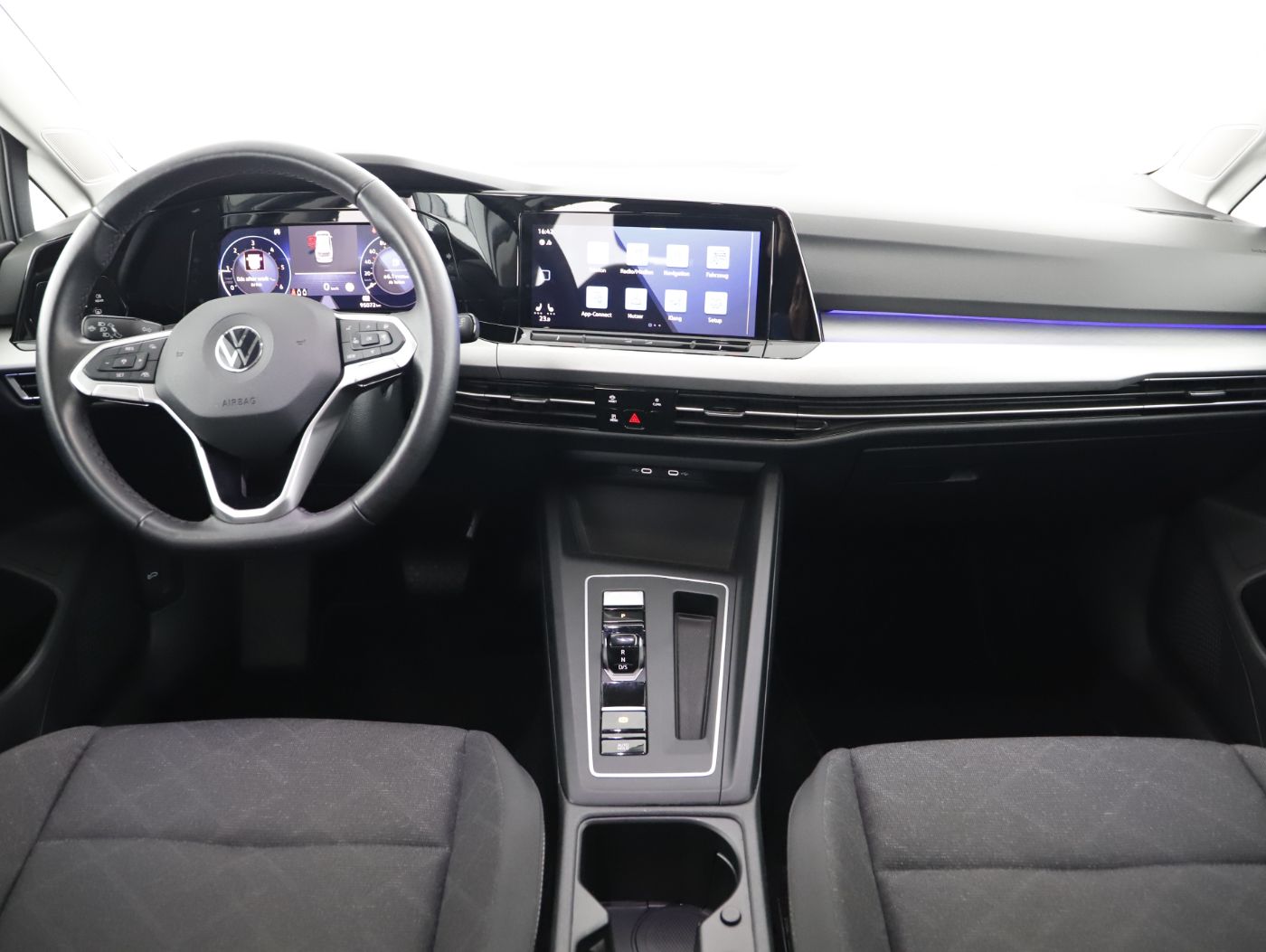 VW Golf VIII Var 2.0TDI Life DSG | Bild 12 von 22