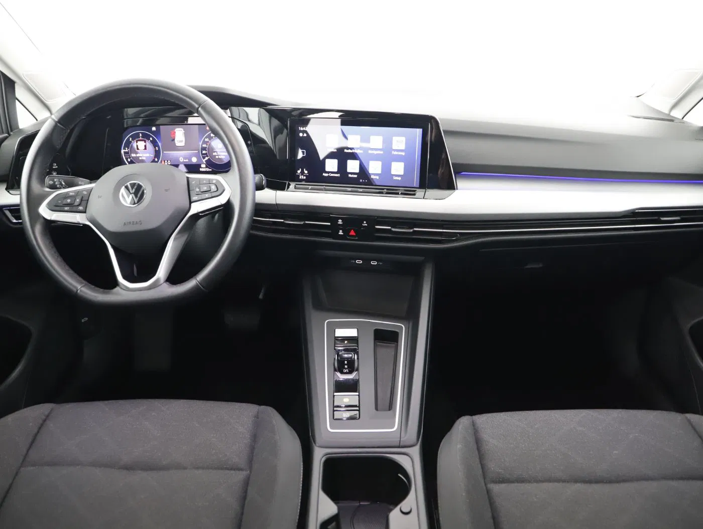 VW Golf VIII Var 2.0TDI Life DSG | Bild 12 von 22