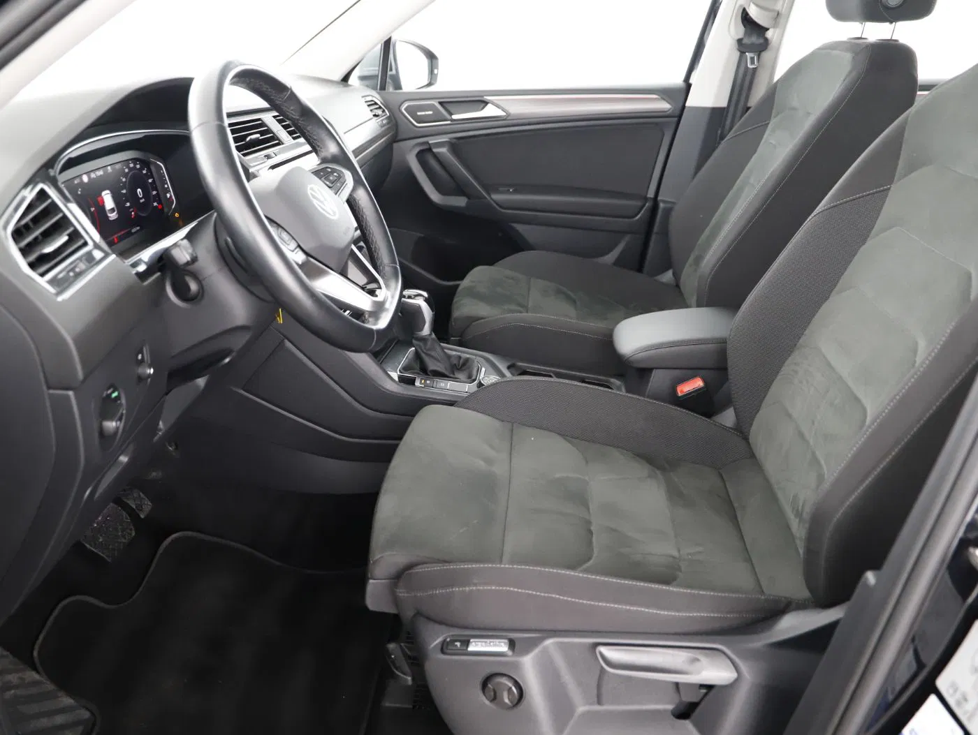 VW Tiguan Allsp. Life 2.0 TDI 4Mot. DSG 7-SITZE | Bild 11 von 24