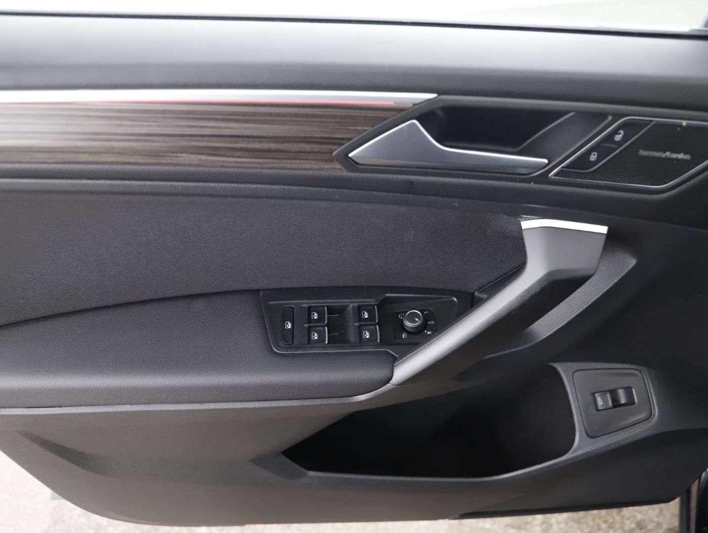 VW Tiguan Allsp. Life 2.0 TDI 4Mot. DSG 7-SITZE | Bild 8 von 24