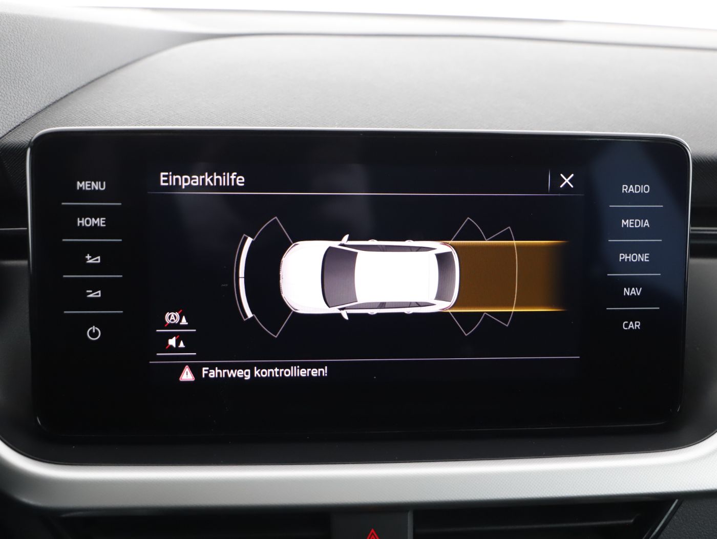 Skoda Scala 1.6 TDI Amb. | Bild 20 von 24