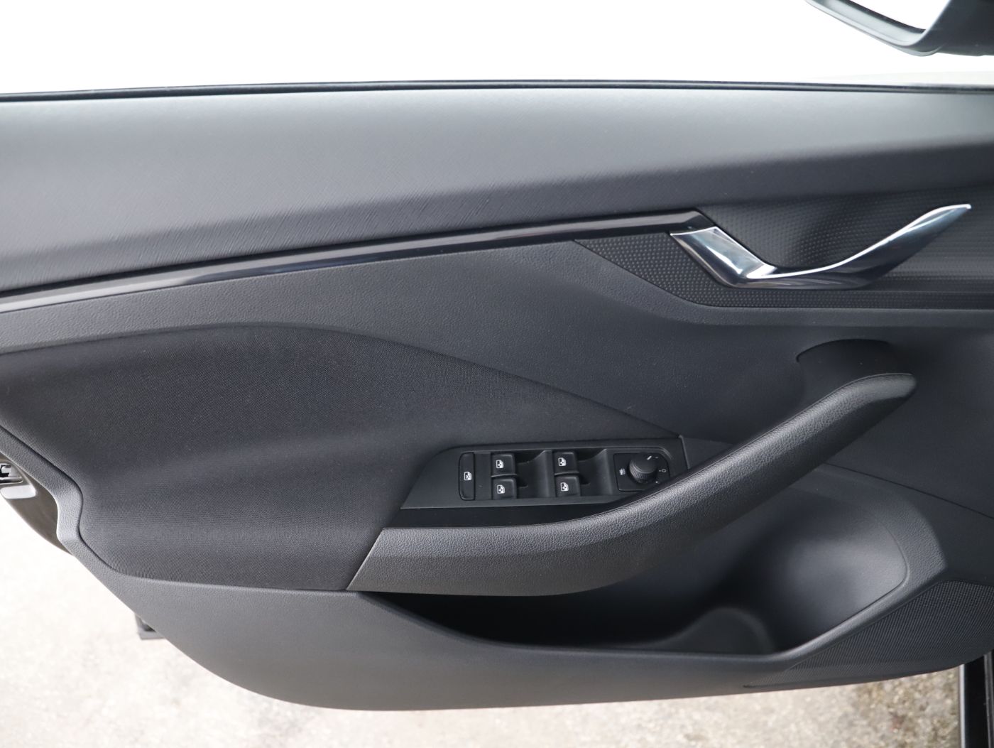 Skoda Scala 1.6 TDI Amb. | Bild 8 von 24