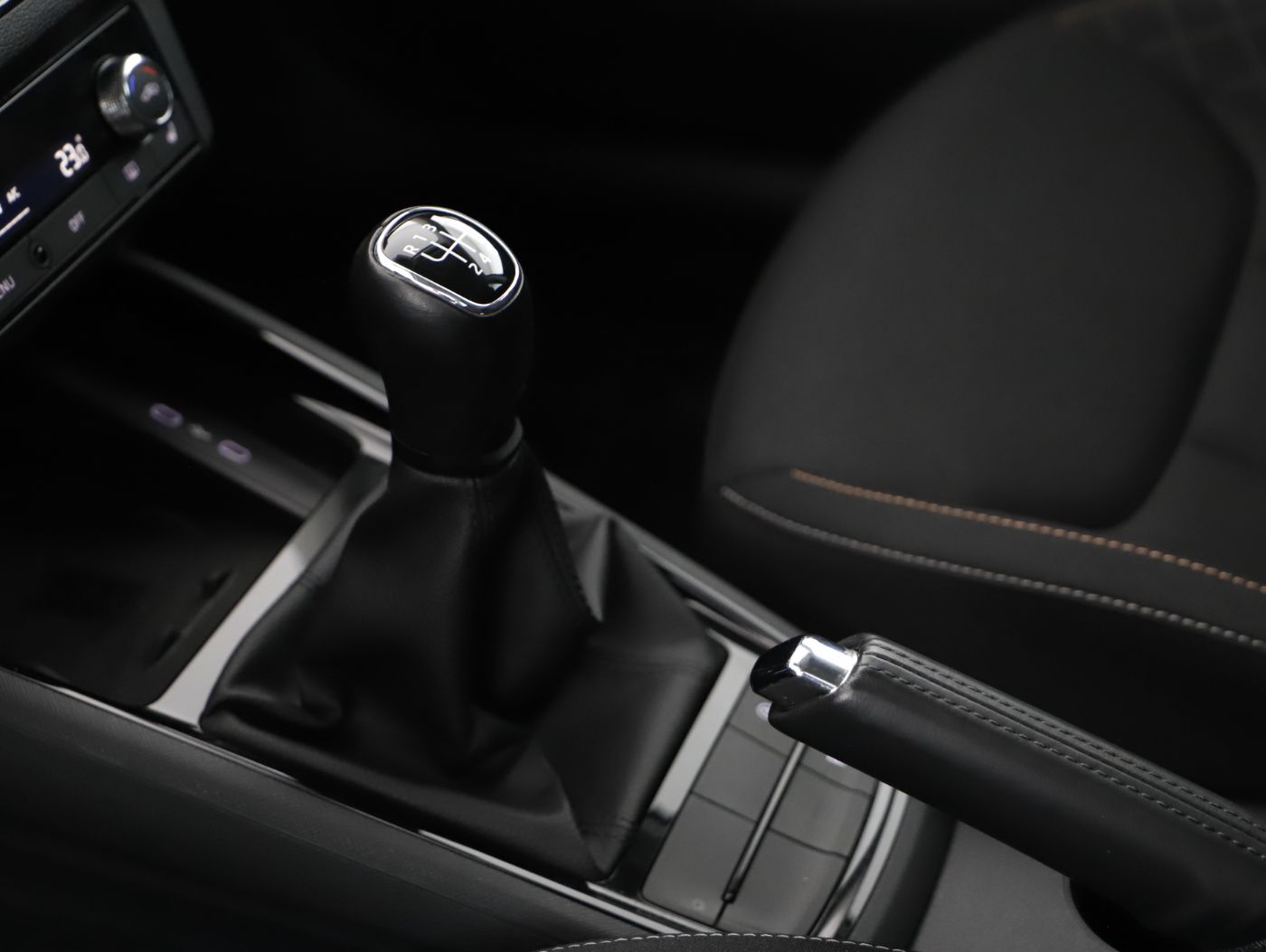 Skoda Scala 1.6 TDI Amb. | Bild 22 von 24