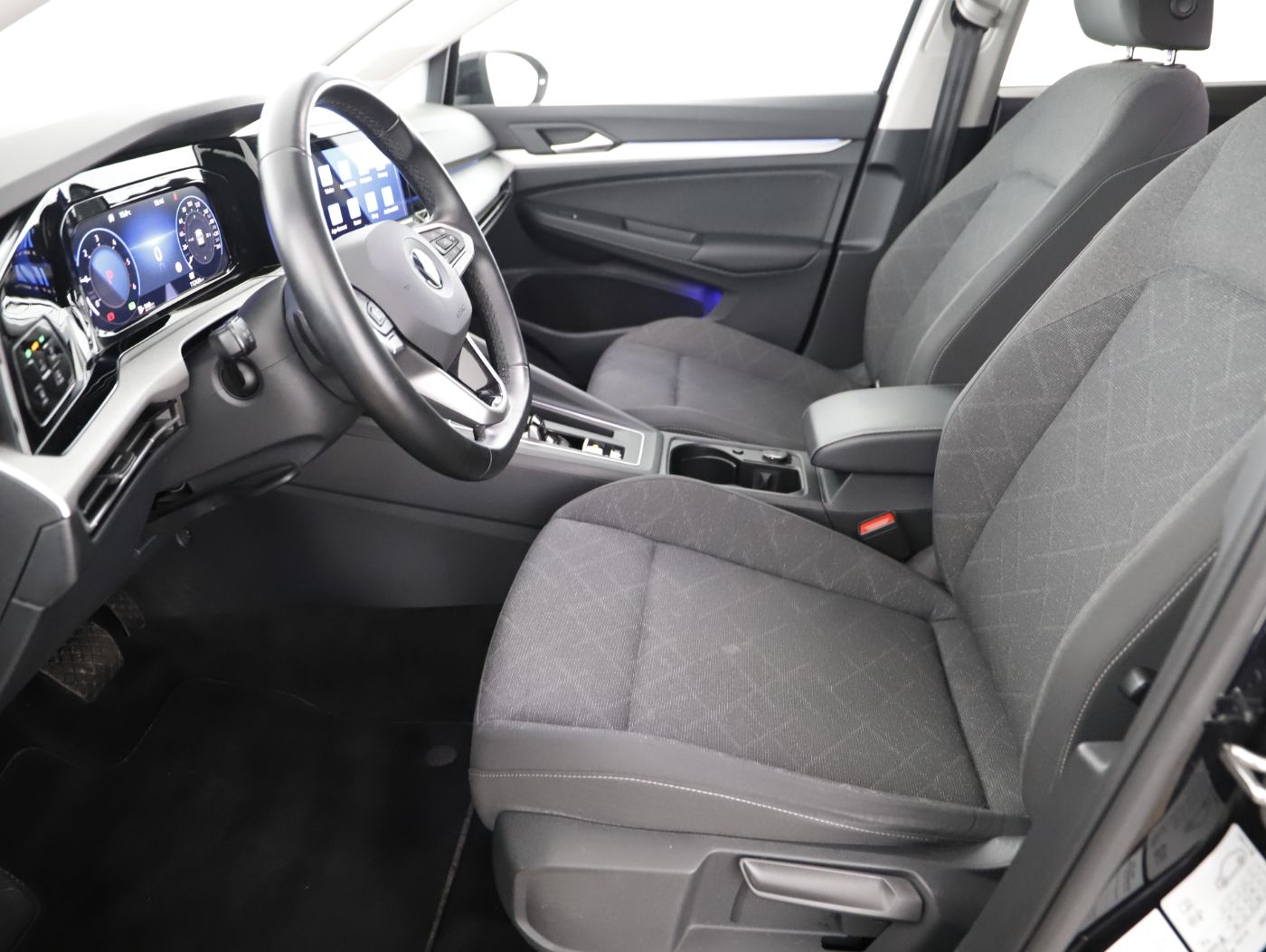 VW Golf Var. 2.0 TDI DSG | Bild 9 von 24