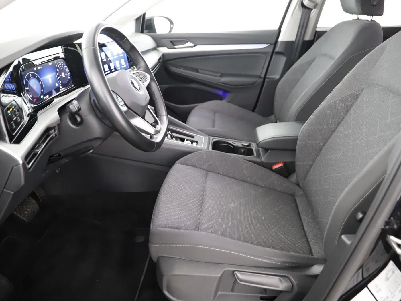 VW Golf Var. 2.0 TDI DSG | Bild 9 von 24