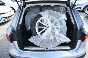 Audi A4 Allroad 40TDI quattro Aut. | Thumbnail 17 von 18