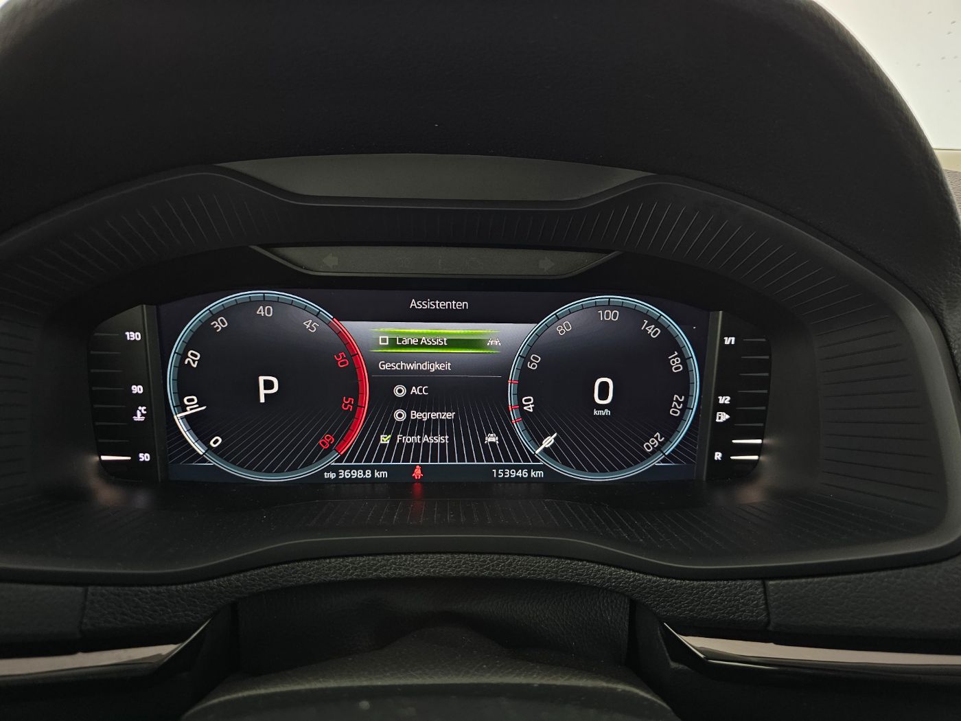 Skoda Karoq 2.0TDI Style DSG | Bild 16 von 28