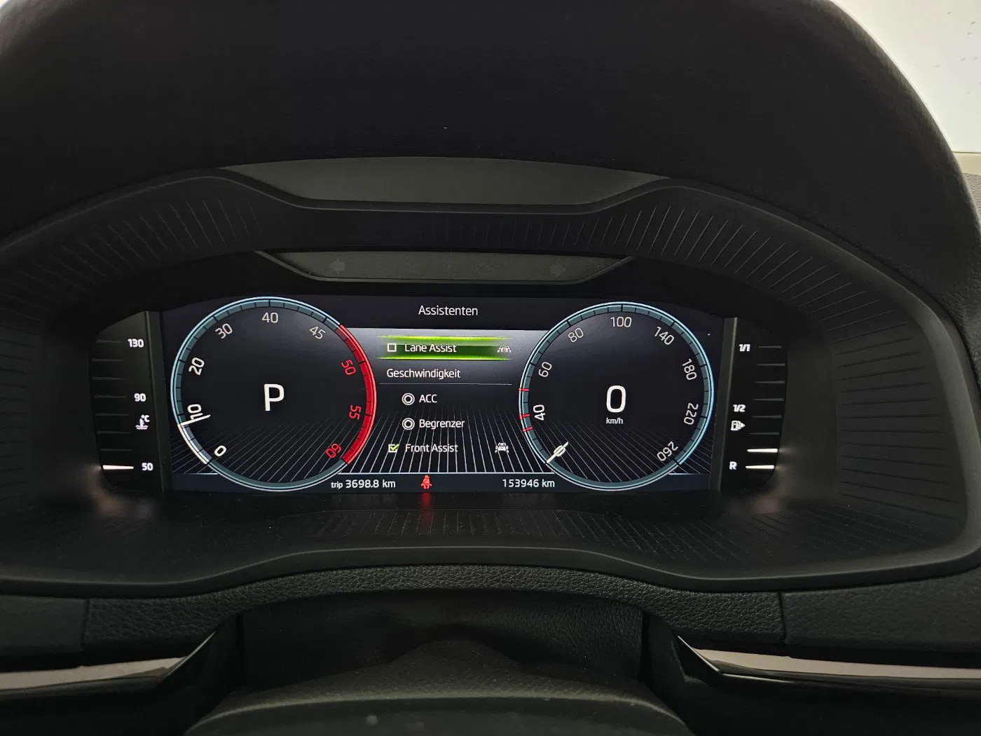 Skoda Karoq 2.0TDI Style DSG | Bild 16 von 28