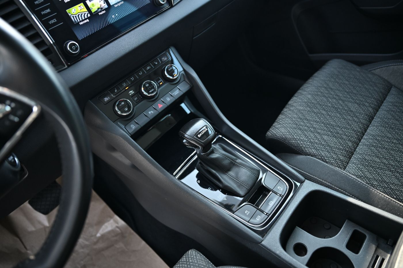 Skoda Karoq 2.0TDI Style DSG | Bild 18 von 23