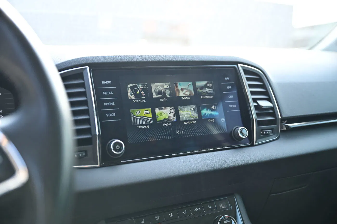 Skoda Karoq 2.0TDI Style DSG | Bild 17 von 23