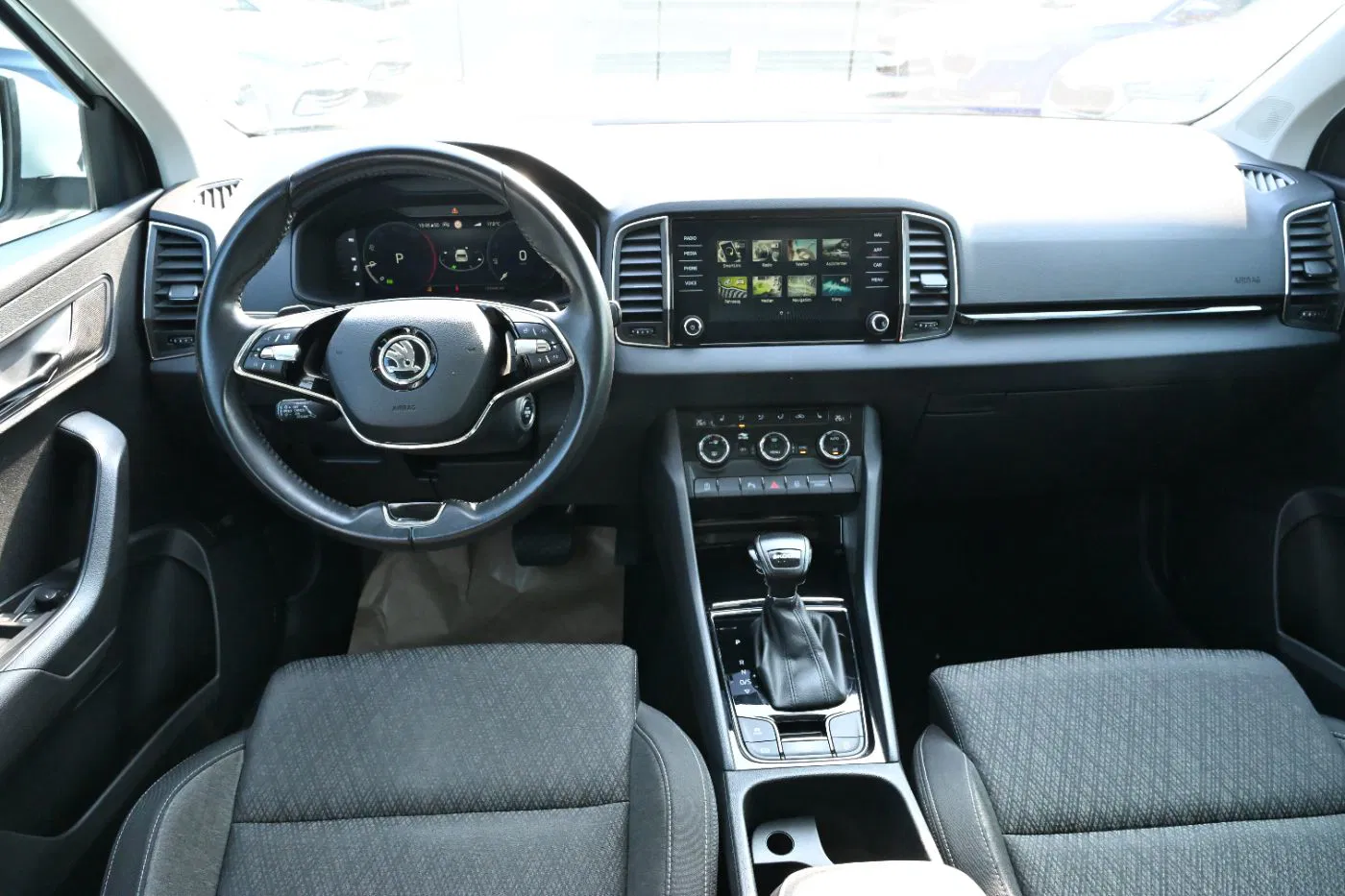 Skoda Karoq 2.0TDI Style DSG | Bild 11 von 23