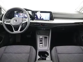 VW Golf VIII Var. 2.0 TDI DSG Life | Thumbnail 12 von 24