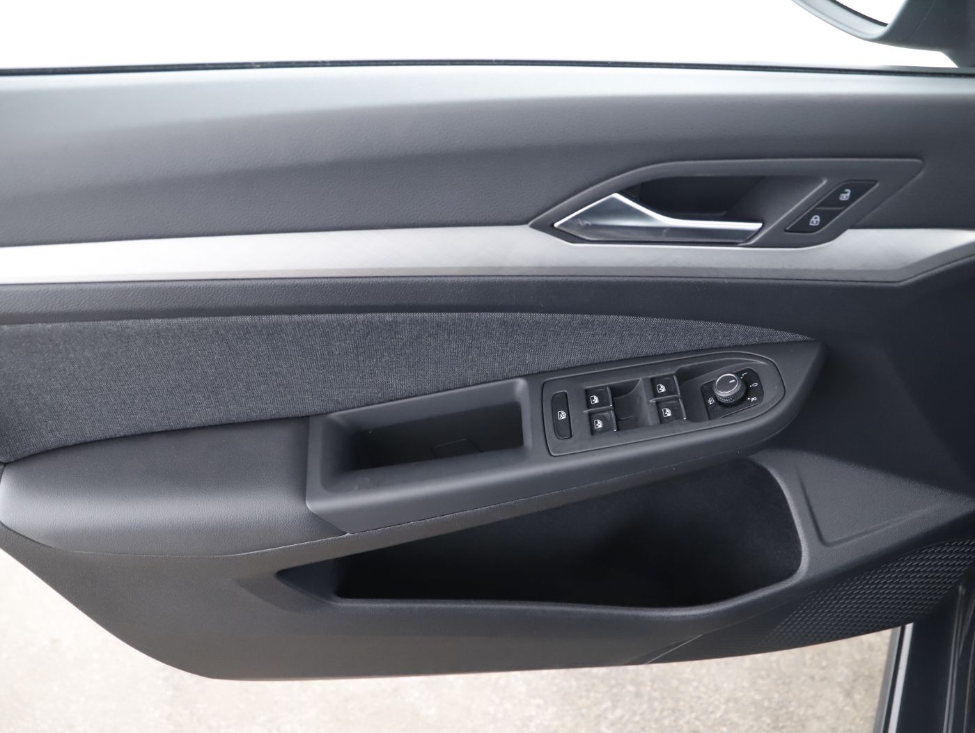 VW Golf VIII Var. 2.0 TDI DSG Life | Bild 8 von 24