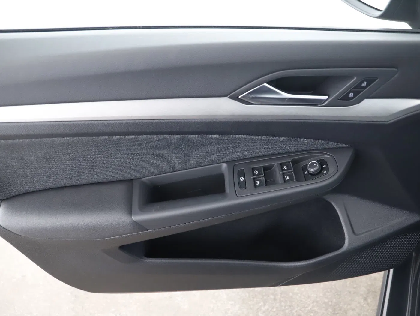 VW Golf VIII Var. 2.0 TDI DSG Life | Bild 8 von 24