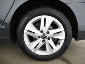 VW Golf VIII Var. 2.0 TDI DSG Life | Thumbnail 7 von 24