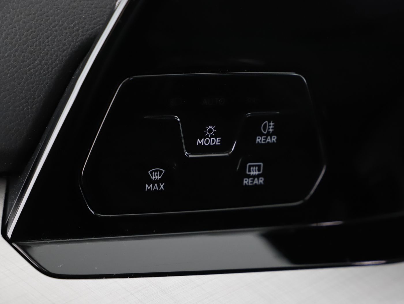 VW Golf VIII Var. 2.0 TDI DSG Life | Bild 10 von 24