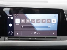 VW Golf VIII Var. 2.0 TDI DSG Life | Thumbnail 20 von 24