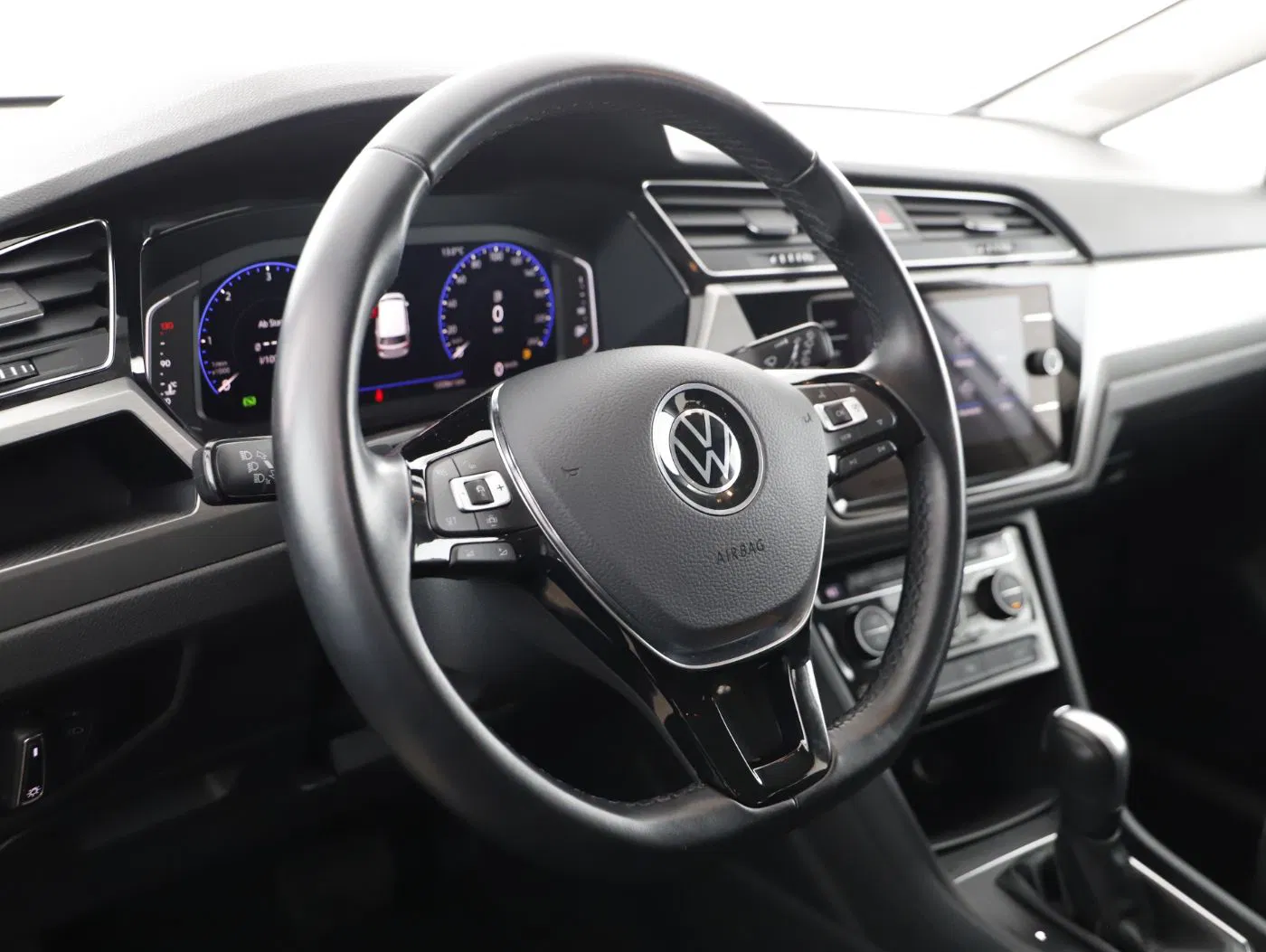 VW Touran 2.0 TDI BMT Comfortline / | Bild 10 von 24