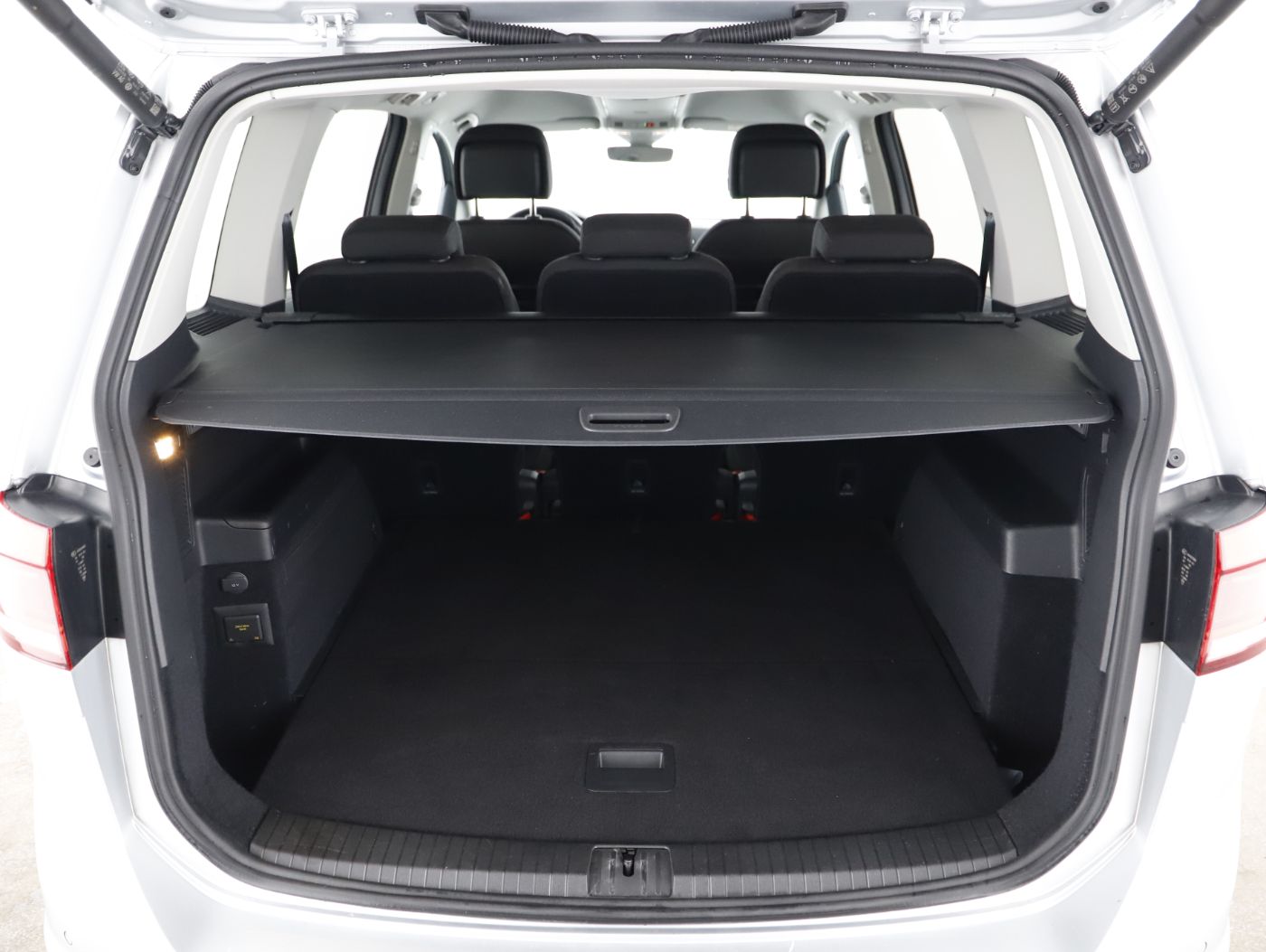 VW Touran 2.0 TDI BMT Comfortline / | Bild 22 von 24