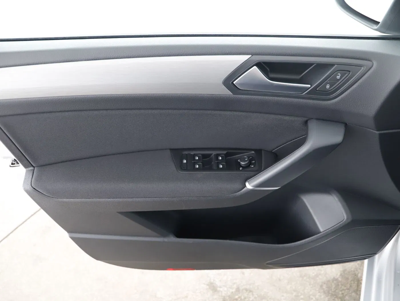 VW Touran 2.0 TDI BMT Comfortline / | Bild 19 von 24