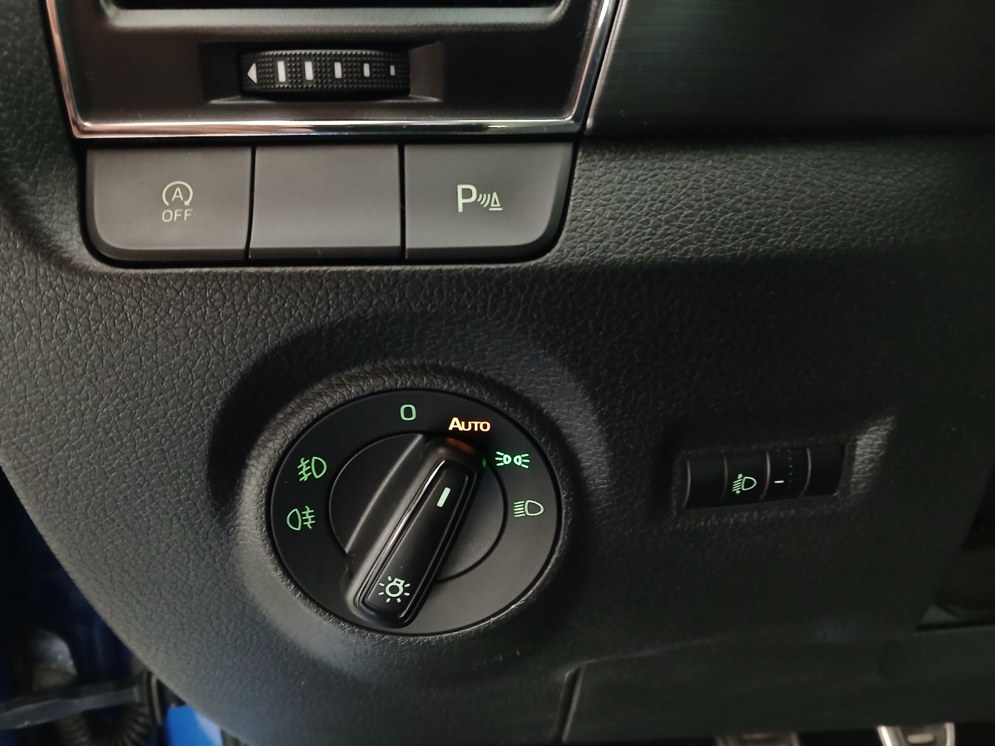 Skoda Fabia 1.2 TSI Green tec Style | Bild 13 von 25