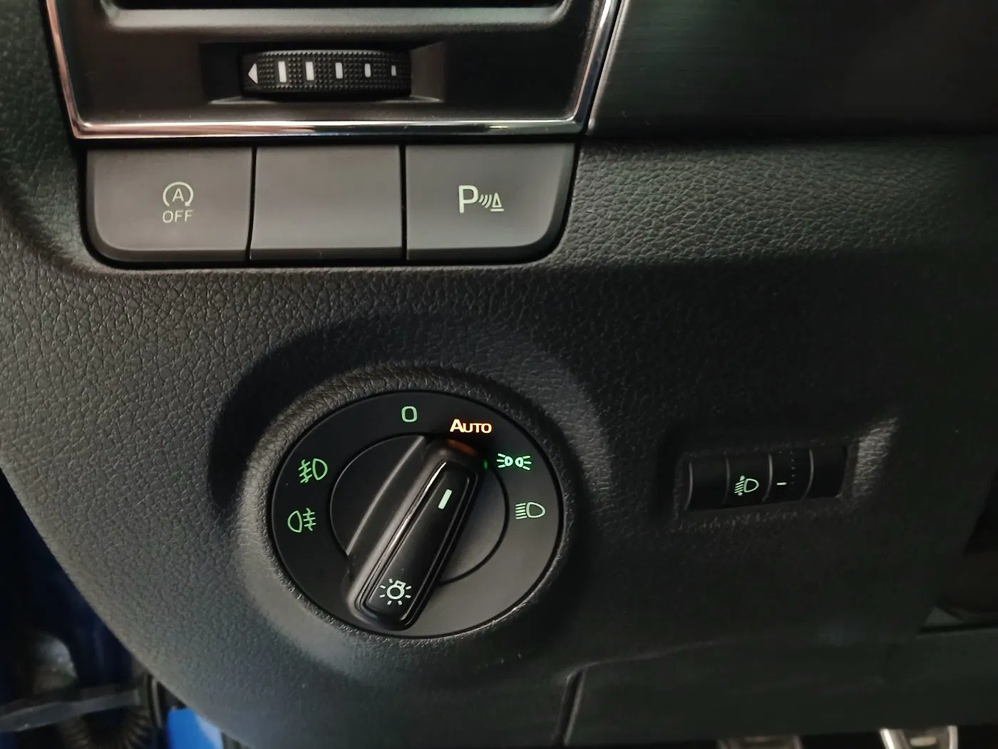 Skoda Fabia 1.2 TSI Green tec Style | Bild 13 von 25