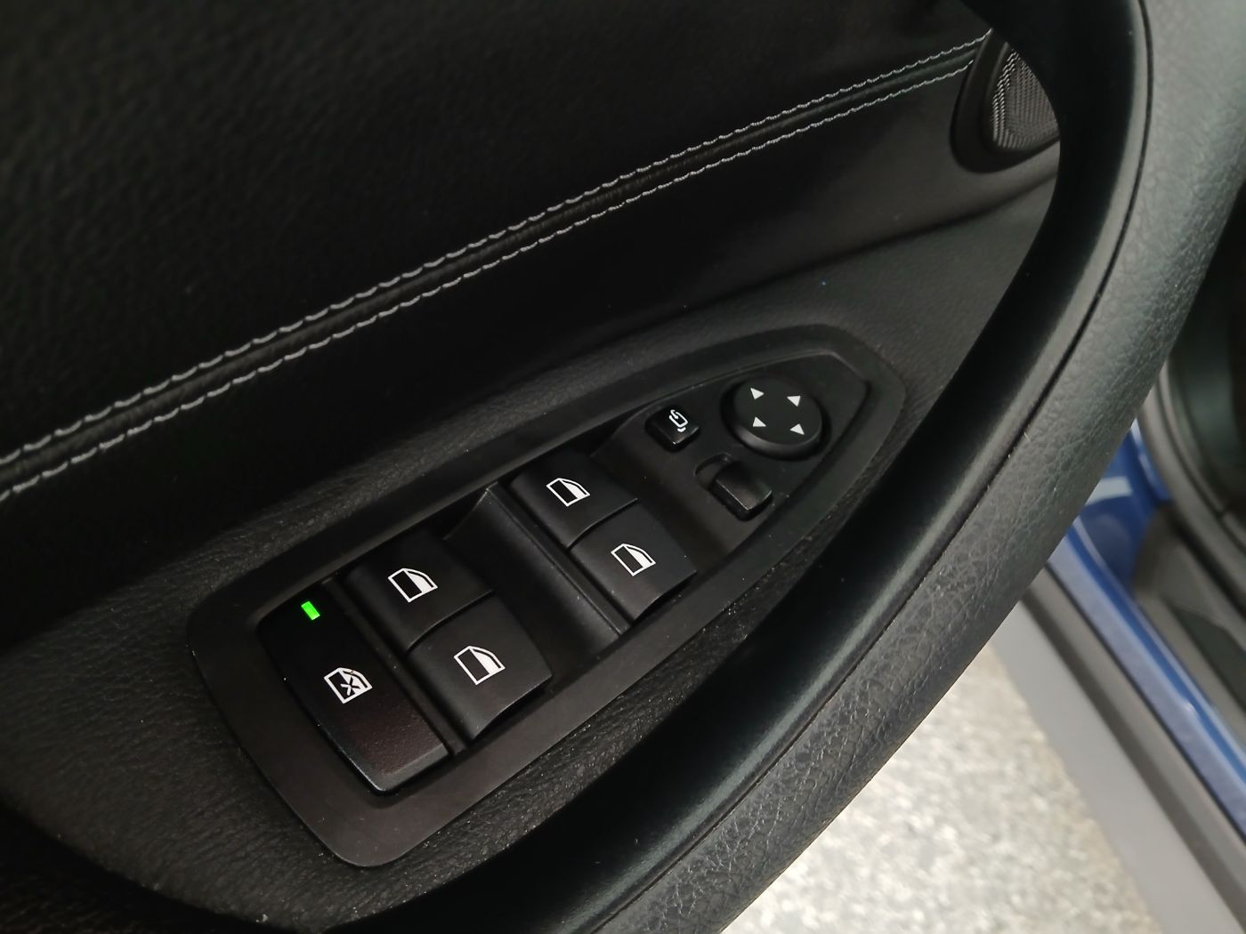 BMW X1 sDrive 18d Advantage | Bild 12 von 26