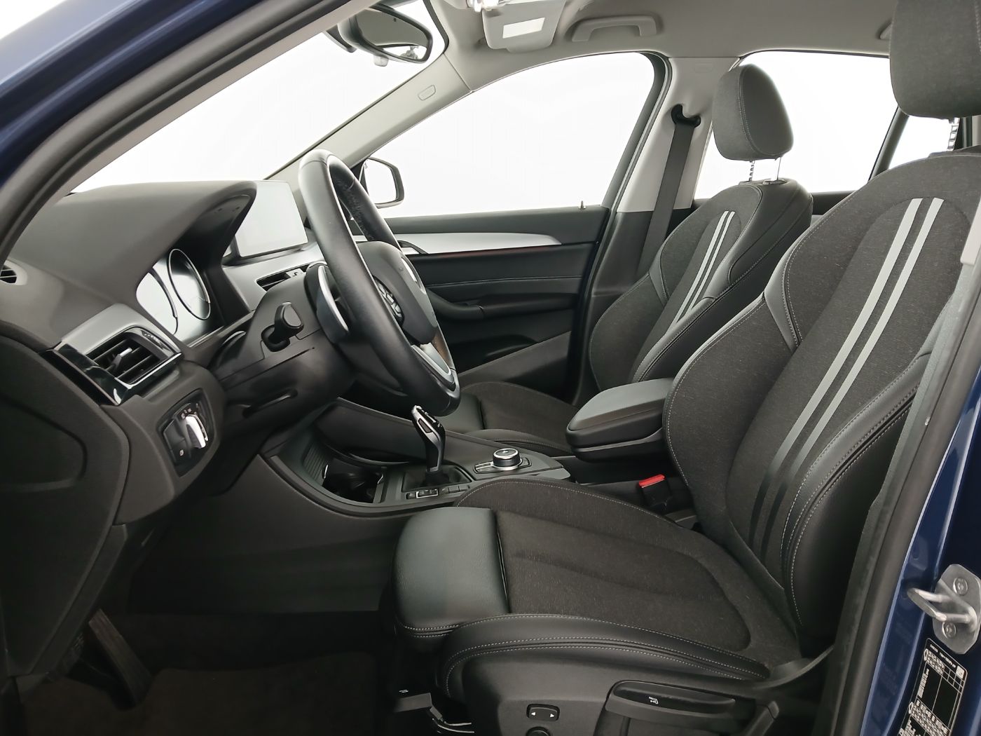 BMW X1 sDrive 18d Advantage | Bild 14 von 26