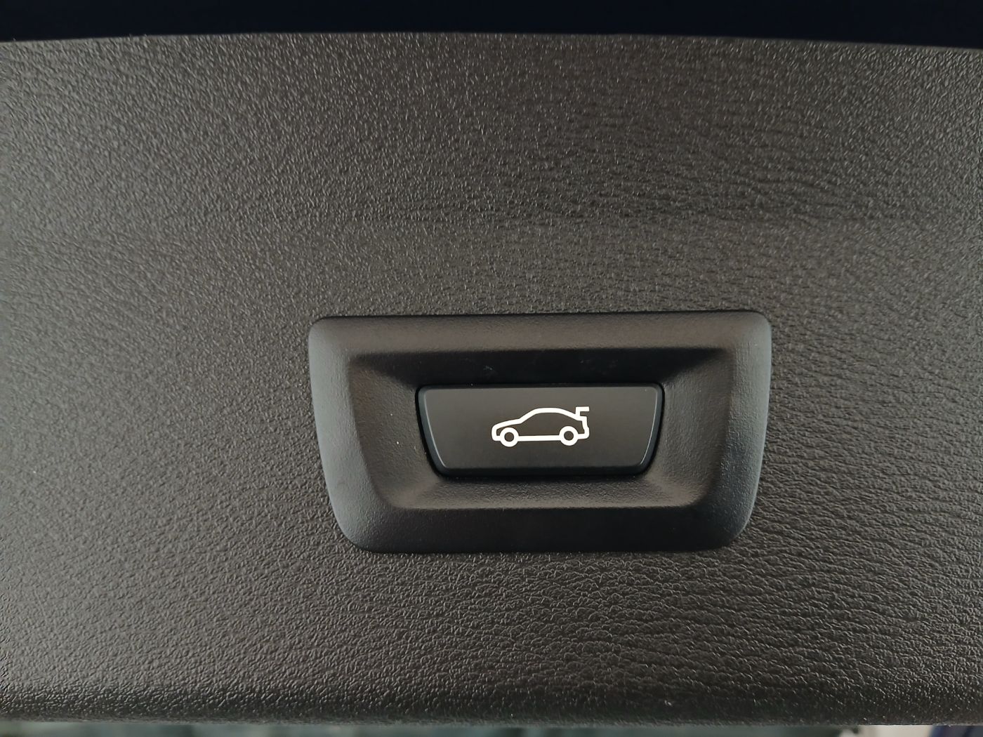 BMW X1 sDrive 18d Advantage | Bild 26 von 26