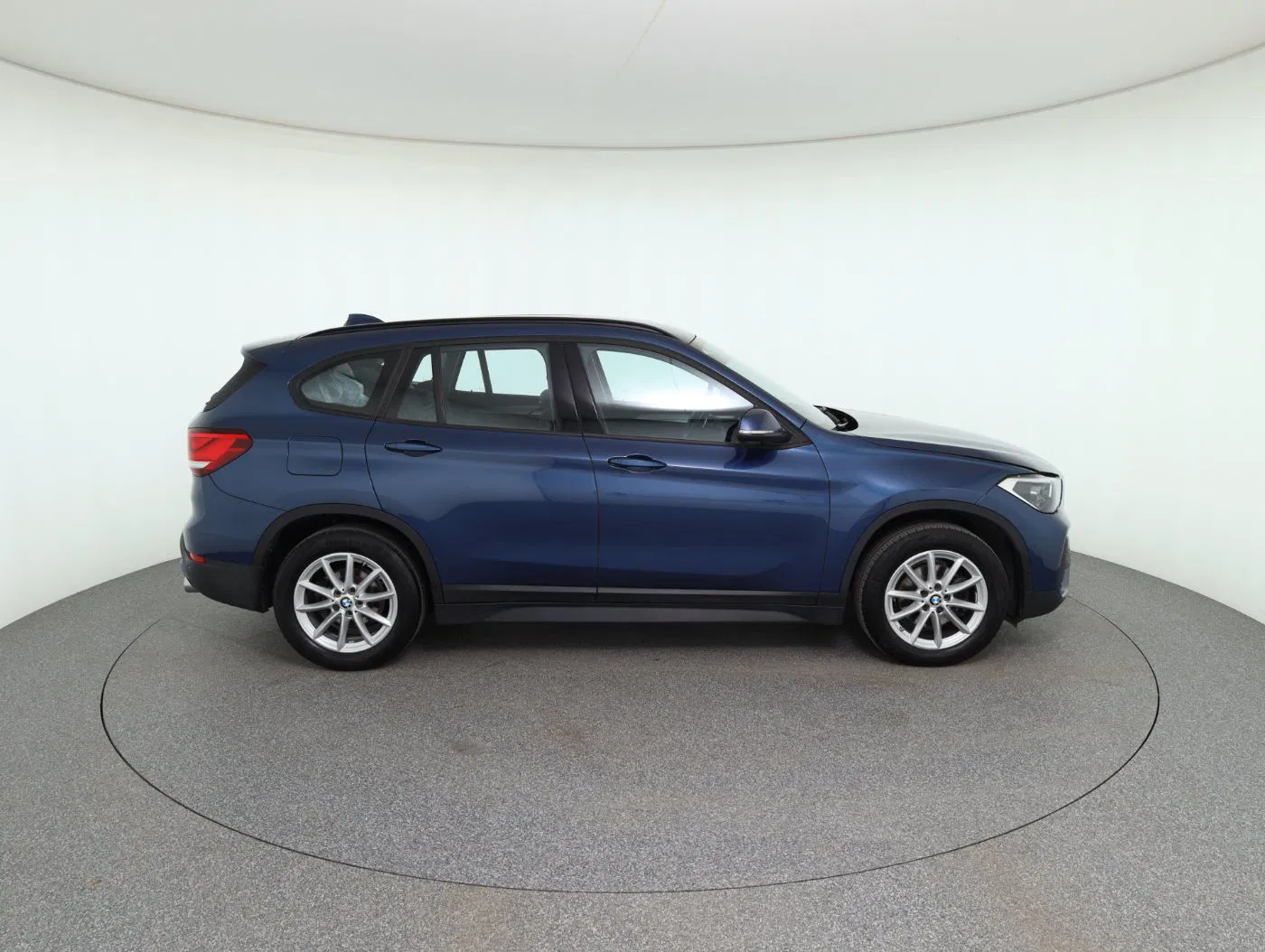 BMW X1 sDrive 18d Advantage | Bild 5 von 26