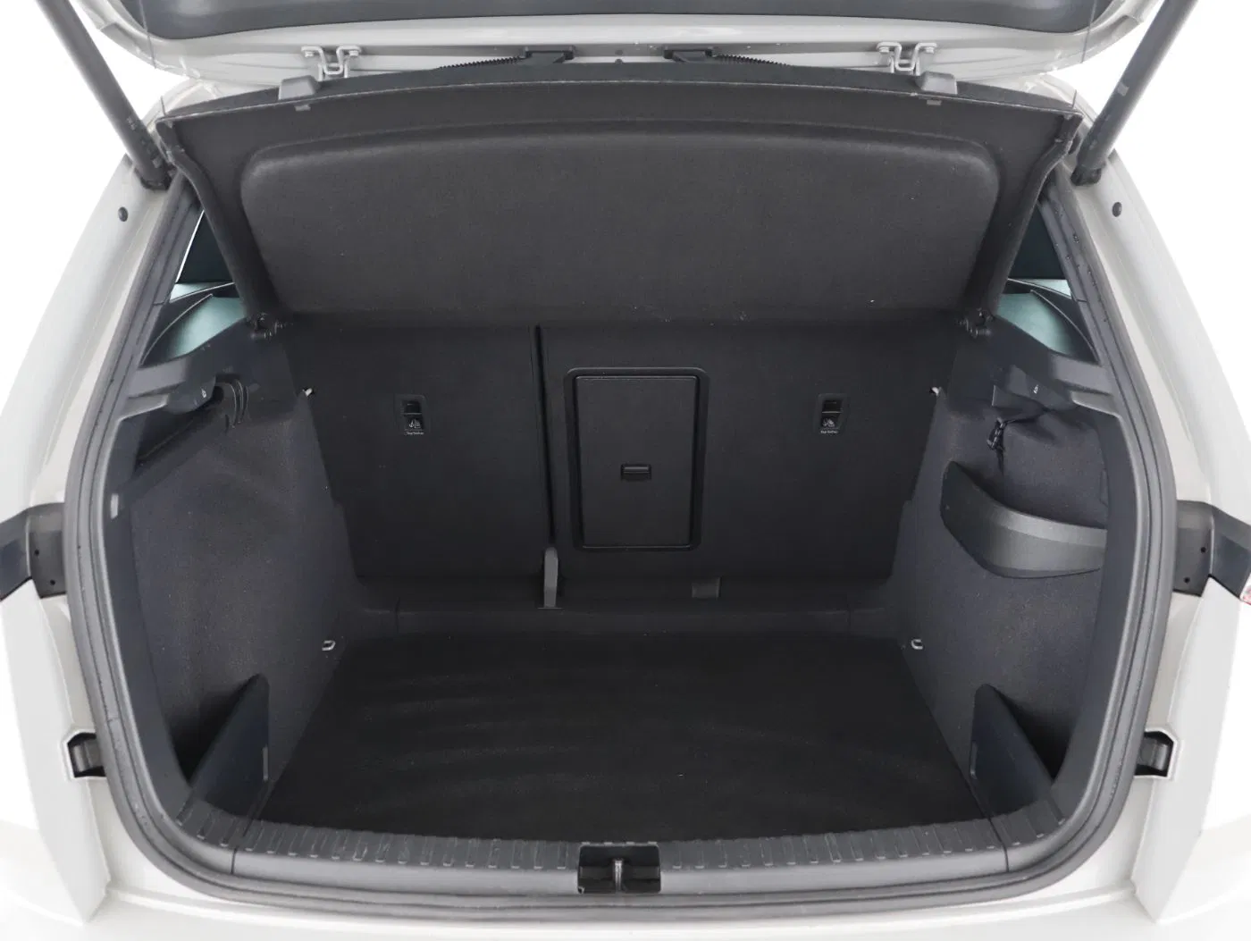 Skoda Karoq 2.0 TDI 4x4 Sportline | Bild 22 von 23