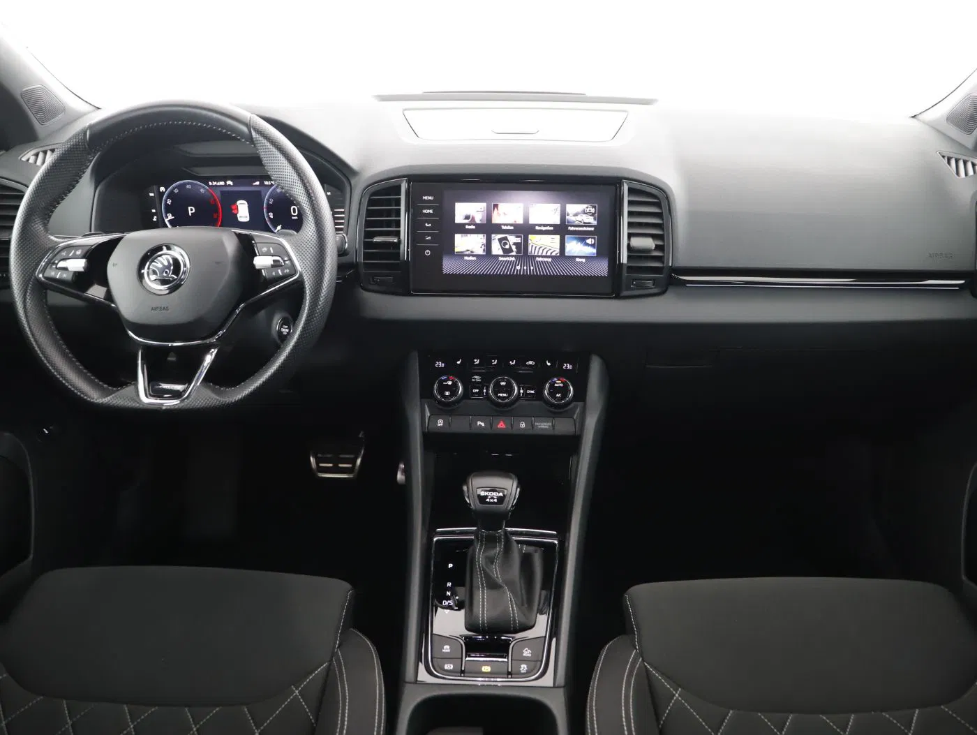 Skoda Karoq 2.0 TDI 4x4 Sportline | Bild 12 von 23