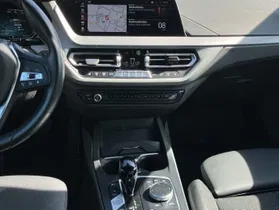 BMW 218d Gran Coupe Advantage | Thumbnail 11 von 17