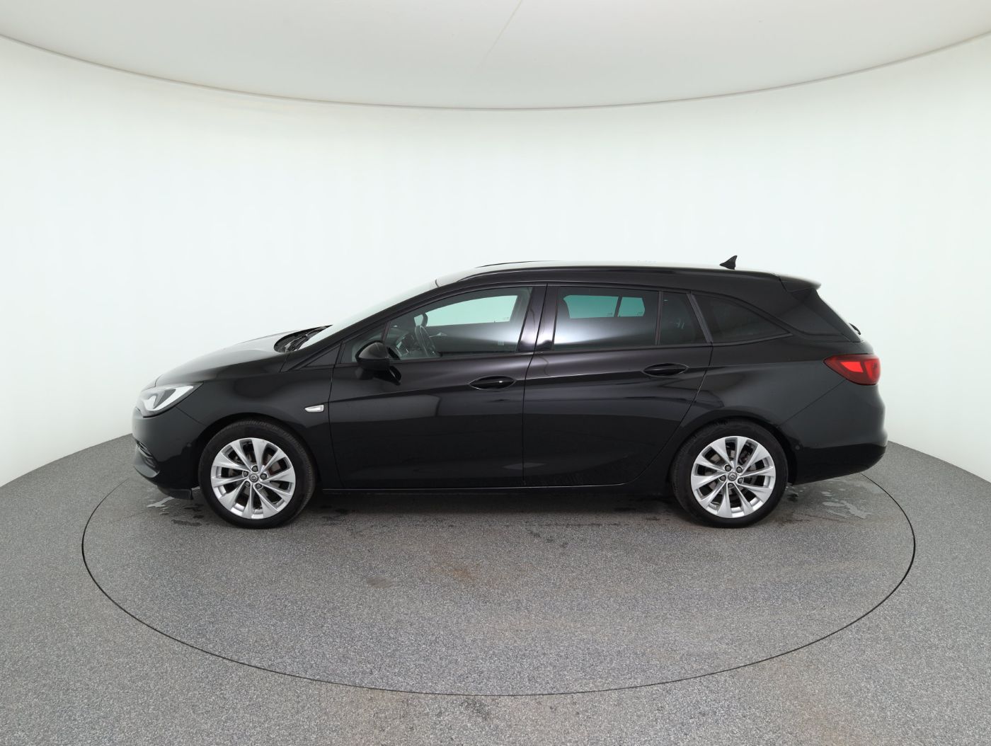Opel Astra K ST 1.4 Aut. Ultimate | Bild 9 von 26