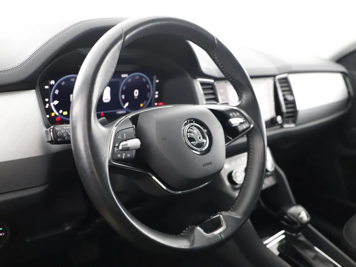 Skoda Kodiaq 2.0 TDI DSG *BALD VERFÜGBAR* | Bild 12 von 23