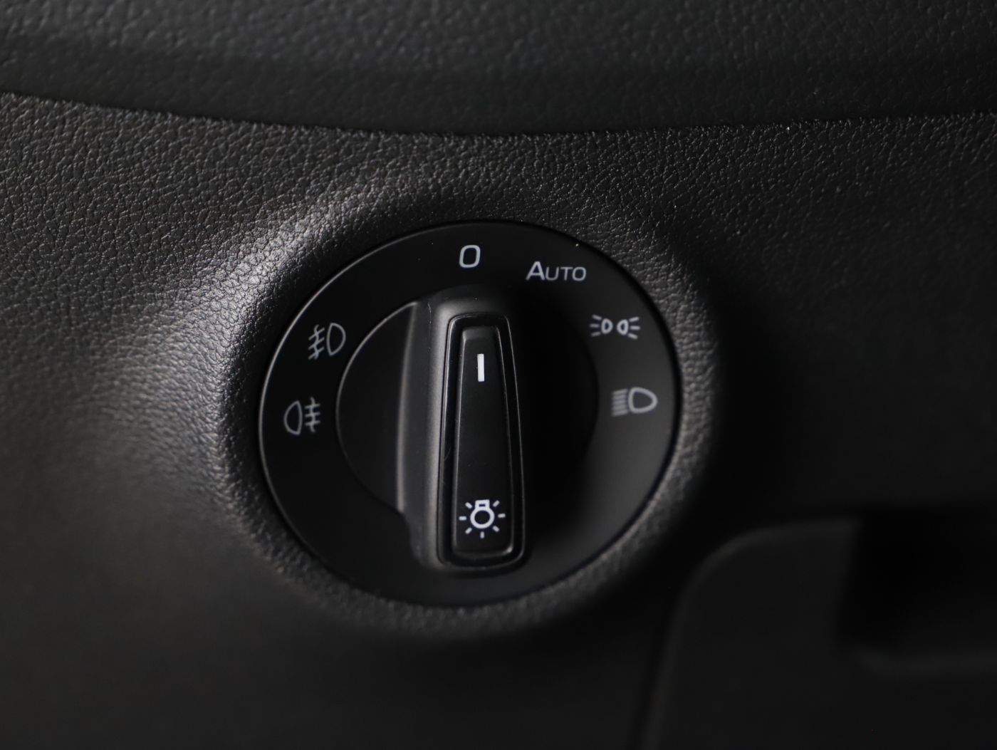 Skoda Kodiaq 2.0 TDI DSG *BALD VERFÜGBAR* | Bild 9 von 23