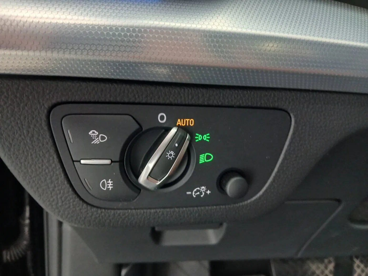 Audi Q5 40 TDI quattro intense Aut. | Bild 13 von 28