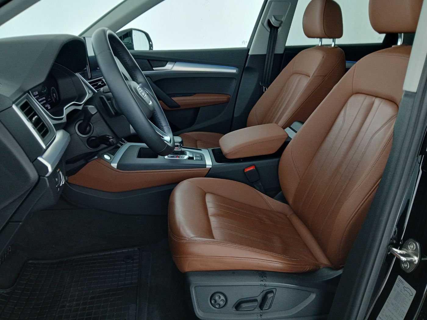 Audi Q5 40 TDI quattro intense Aut. | Bild 14 von 28